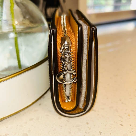 🌼 Coach Buttercup Floral Snap Wallet NWT - Picture 11 of 16